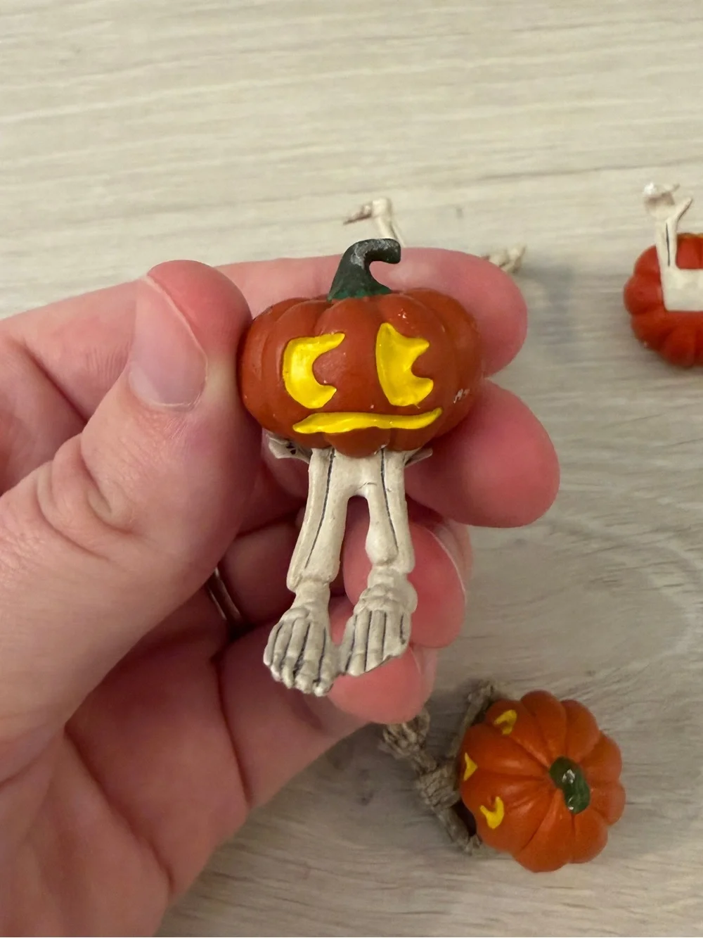 Dept 56 Halloween Village Accessories - Pumpkin Heads (#800029) - Set of 5 w Box